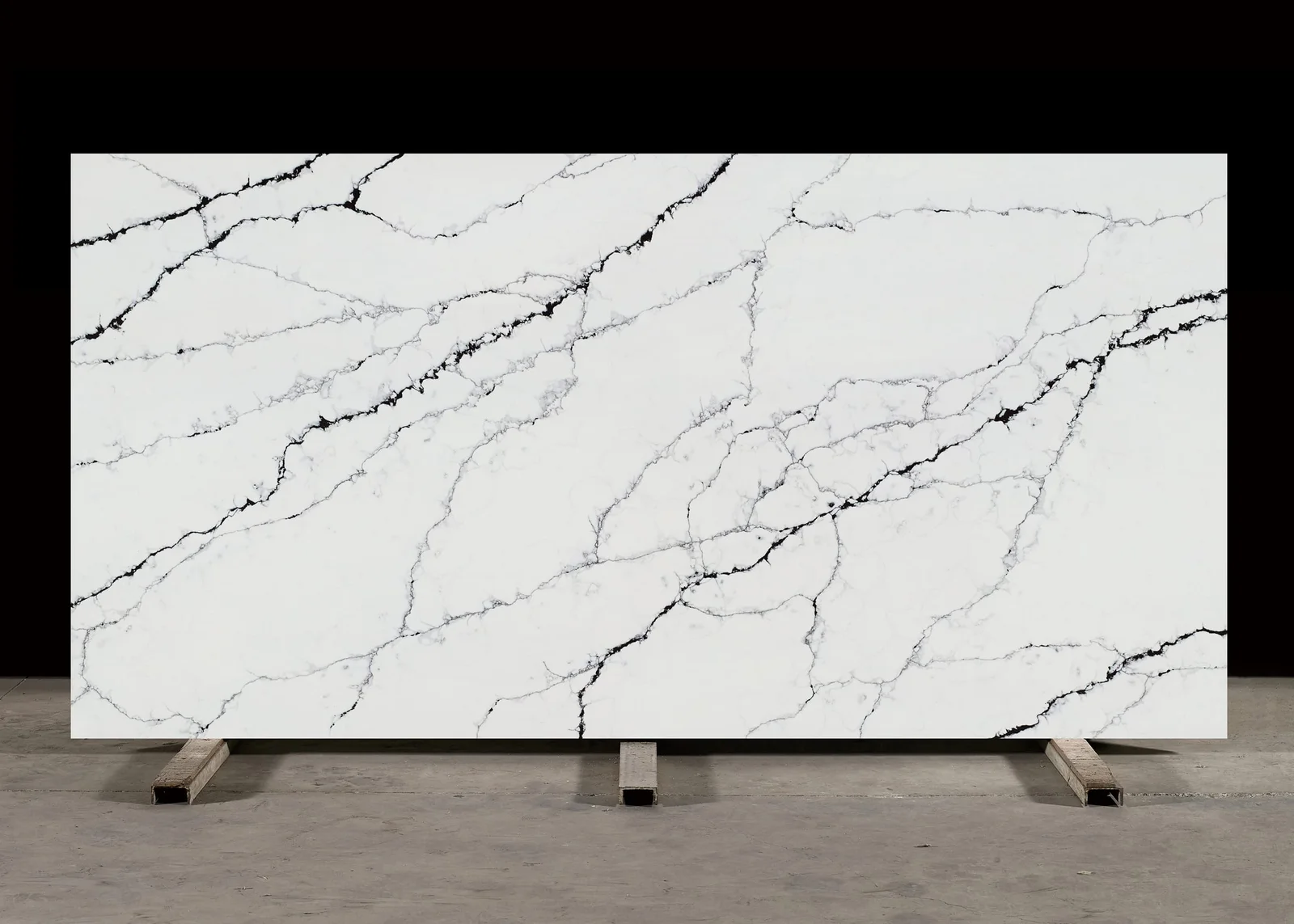 Full slab of Calacatta Noir CQM466 black quartz from Classic Quartz Stone
