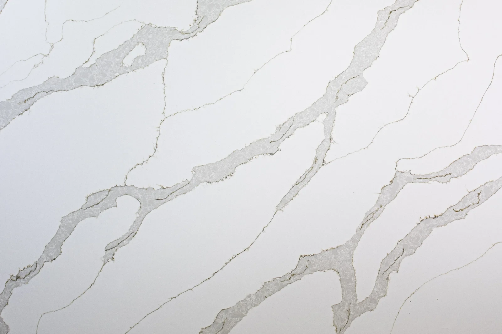 Full slab view of Calacatta Lusso by Modern Quartz Stone