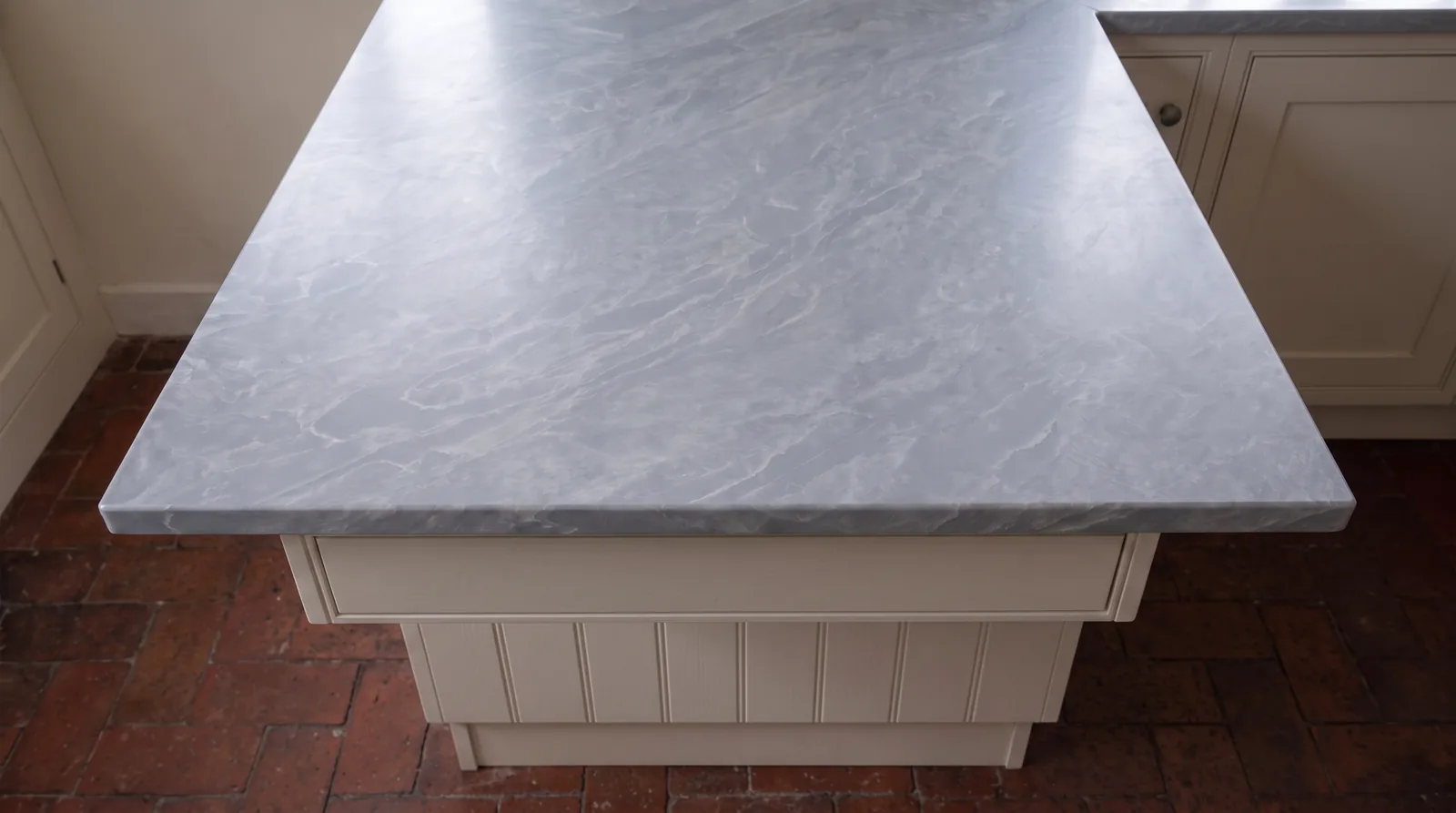 Onyx Ice NobleStone worktop in a close kitchen detail view