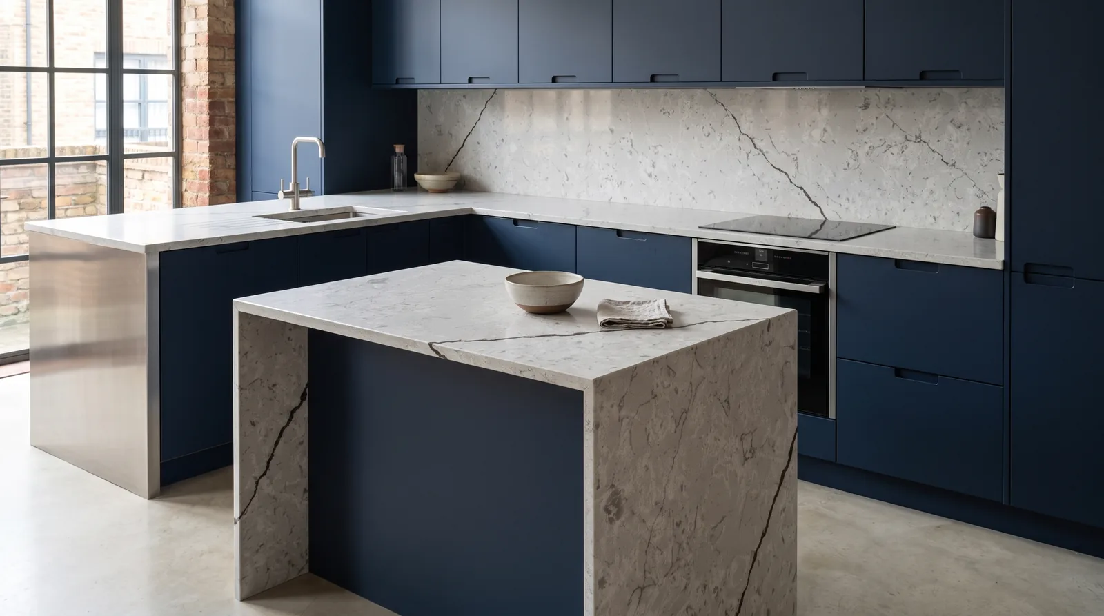 Valencia NobleStone worktop in a wide kitchen view