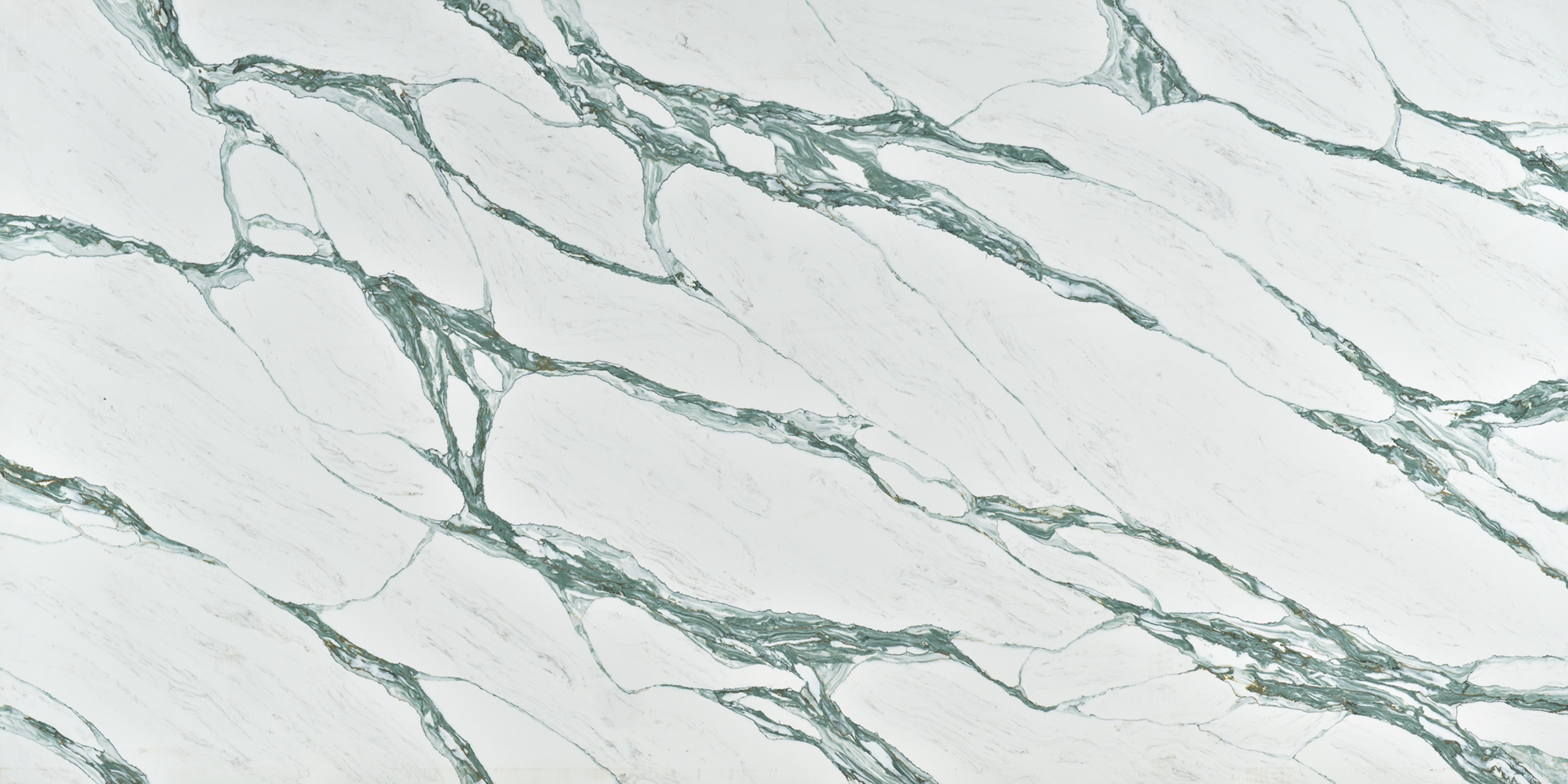 Full slab view of Verde by NobleStone UK