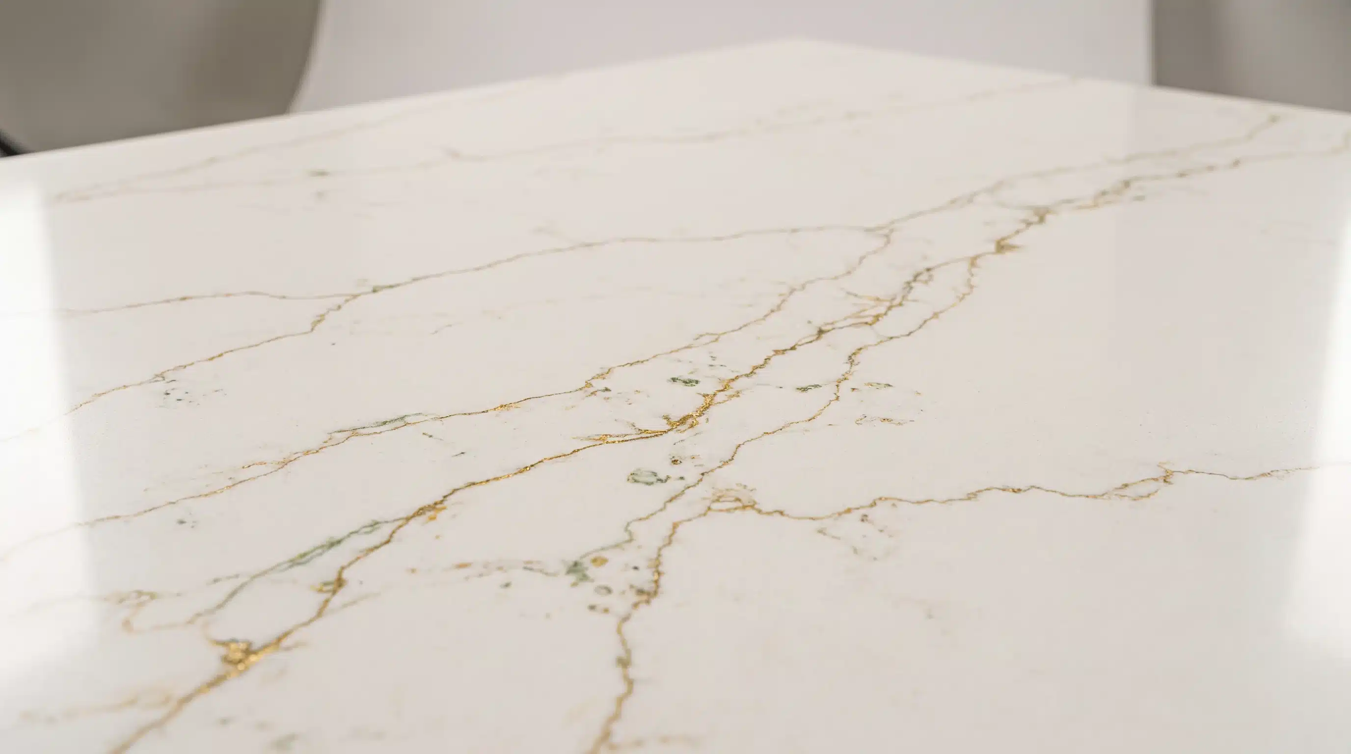 Close-up of Mystery Gold Jade CQC146 quartz worktop surface detail